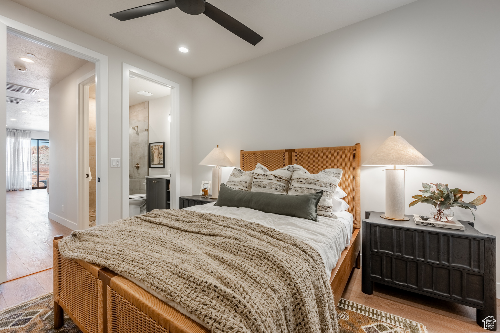 ISLAND AT CORAL CANYON - Residential Income