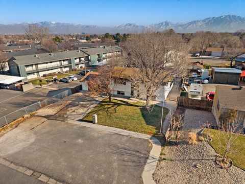 Tiny photo for 4183 S FINAIR DR, West Valley City, UT 84120 (MLS # 2128856)