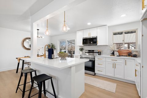 Tiny photo for 4183 S FINAIR DR, West Valley City, UT 84120 (MLS # 2128856)