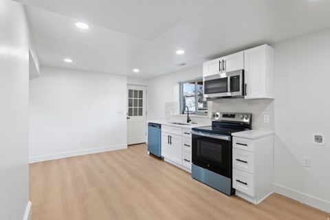 Tiny photo for 4183 S FINAIR DR, West Valley City, UT 84120 (MLS # 2128856)