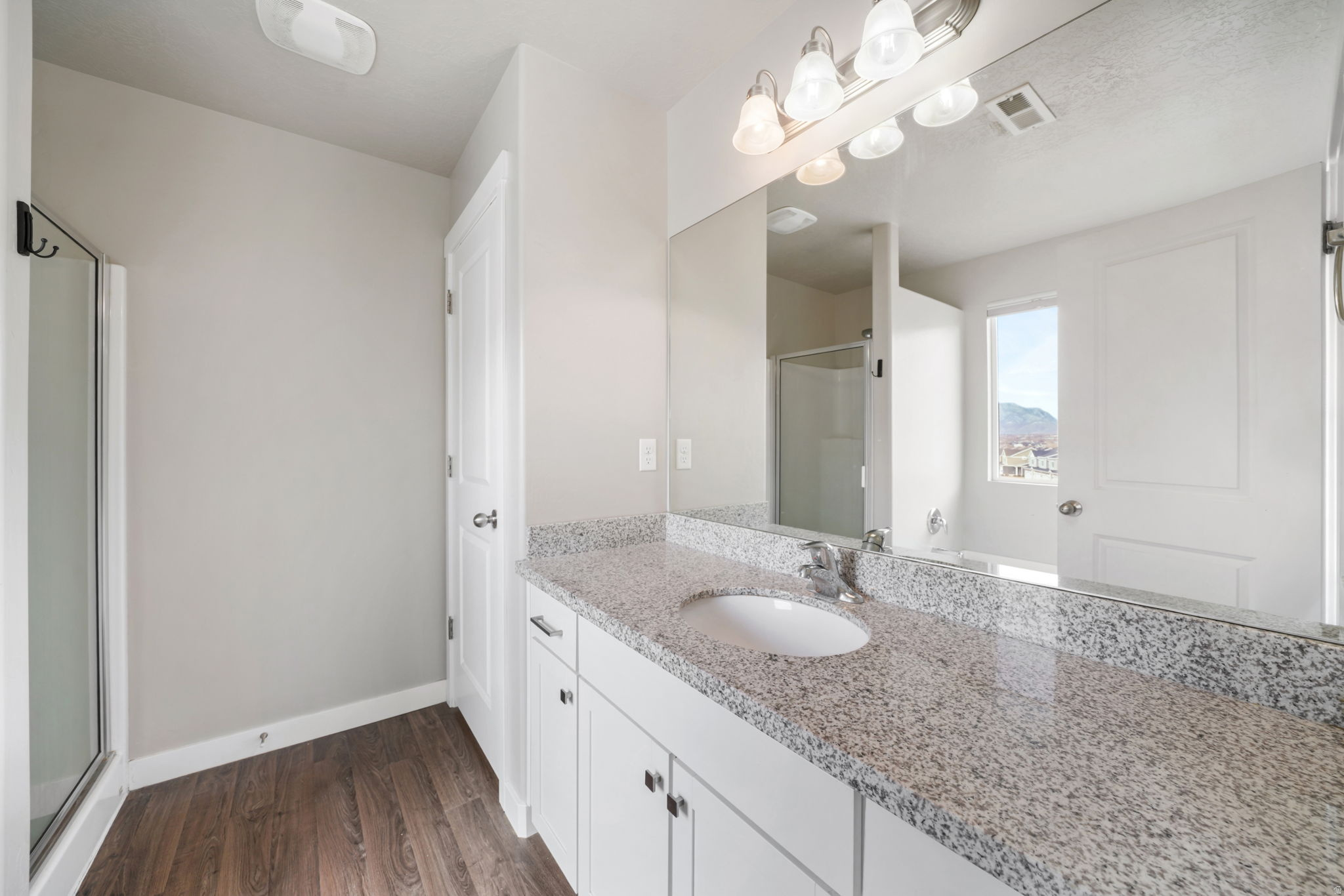 RIVER HEIGHTS - Residential