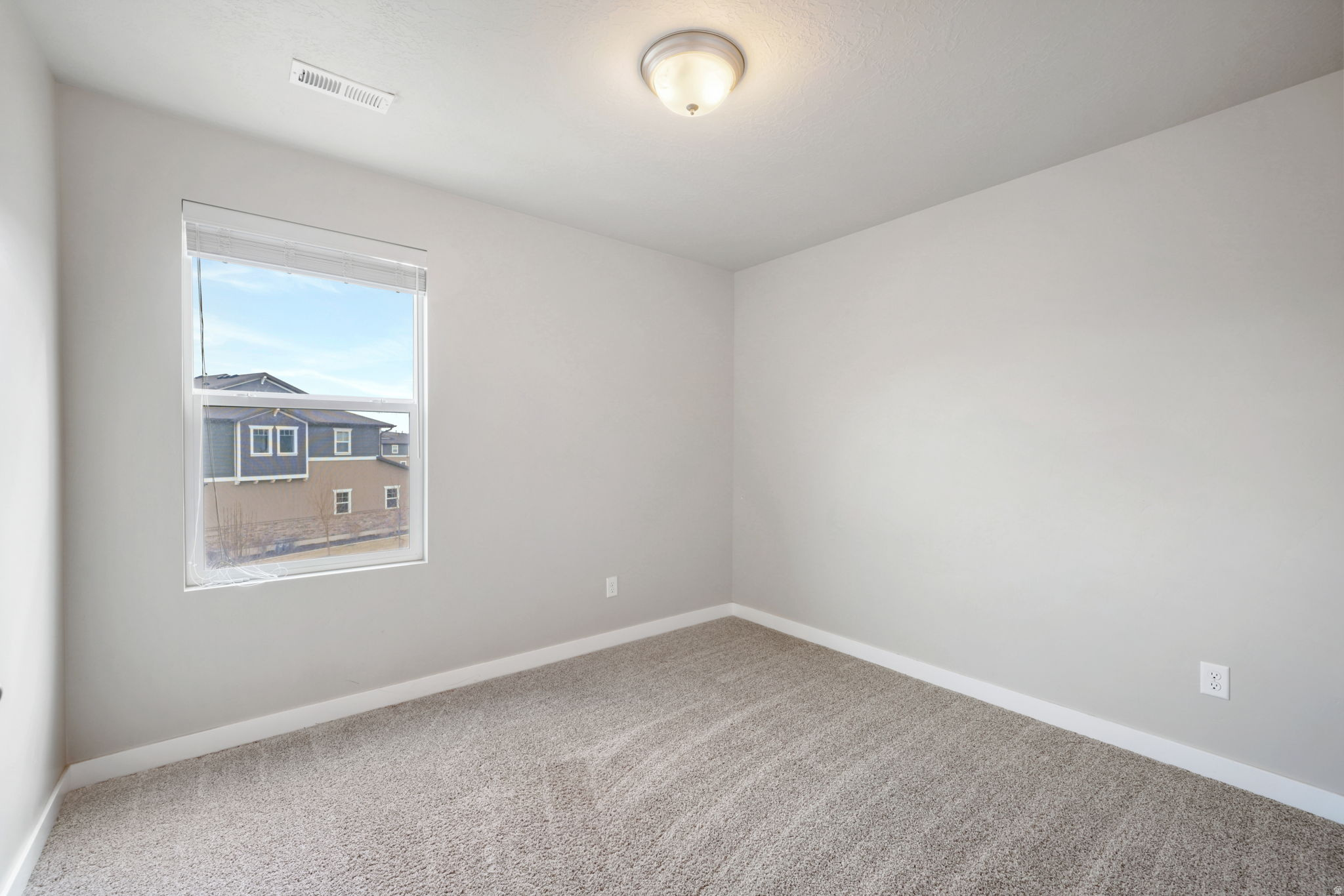 RIVER HEIGHTS - Residential