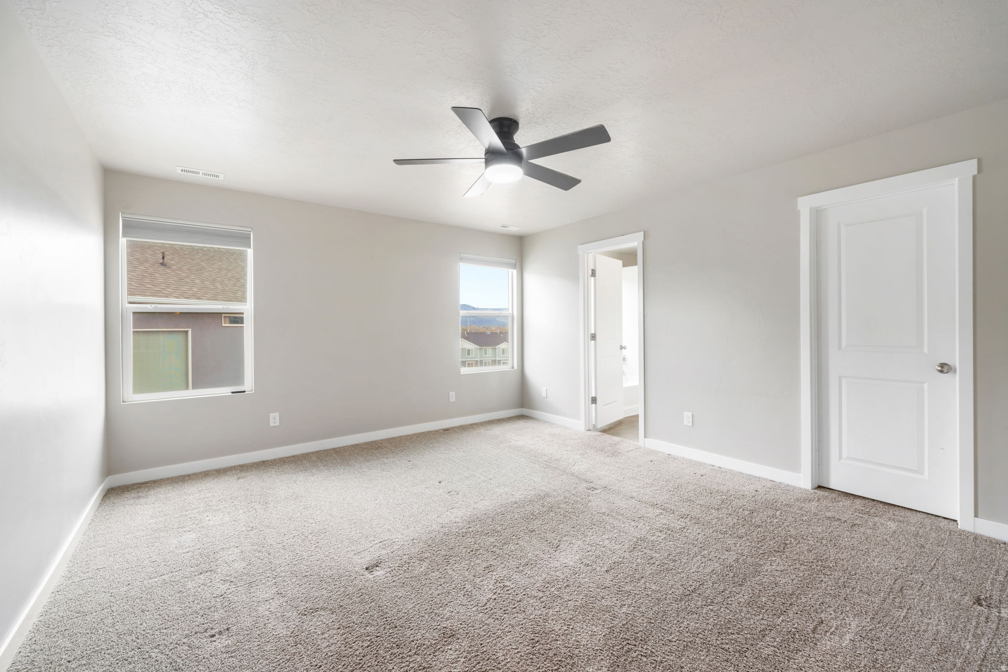 RIVER HEIGHTS - Residential