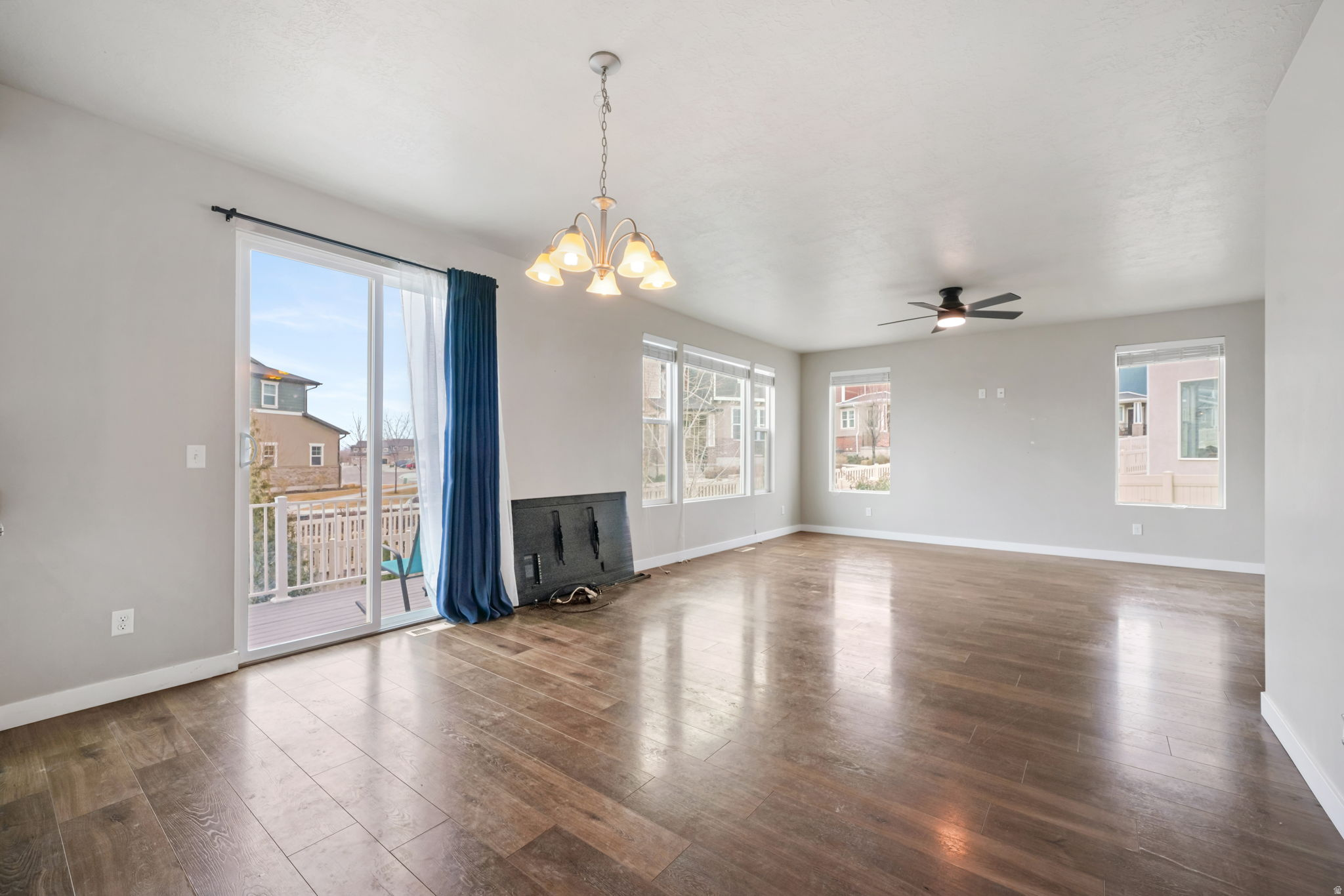 RIVER HEIGHTS - Residential