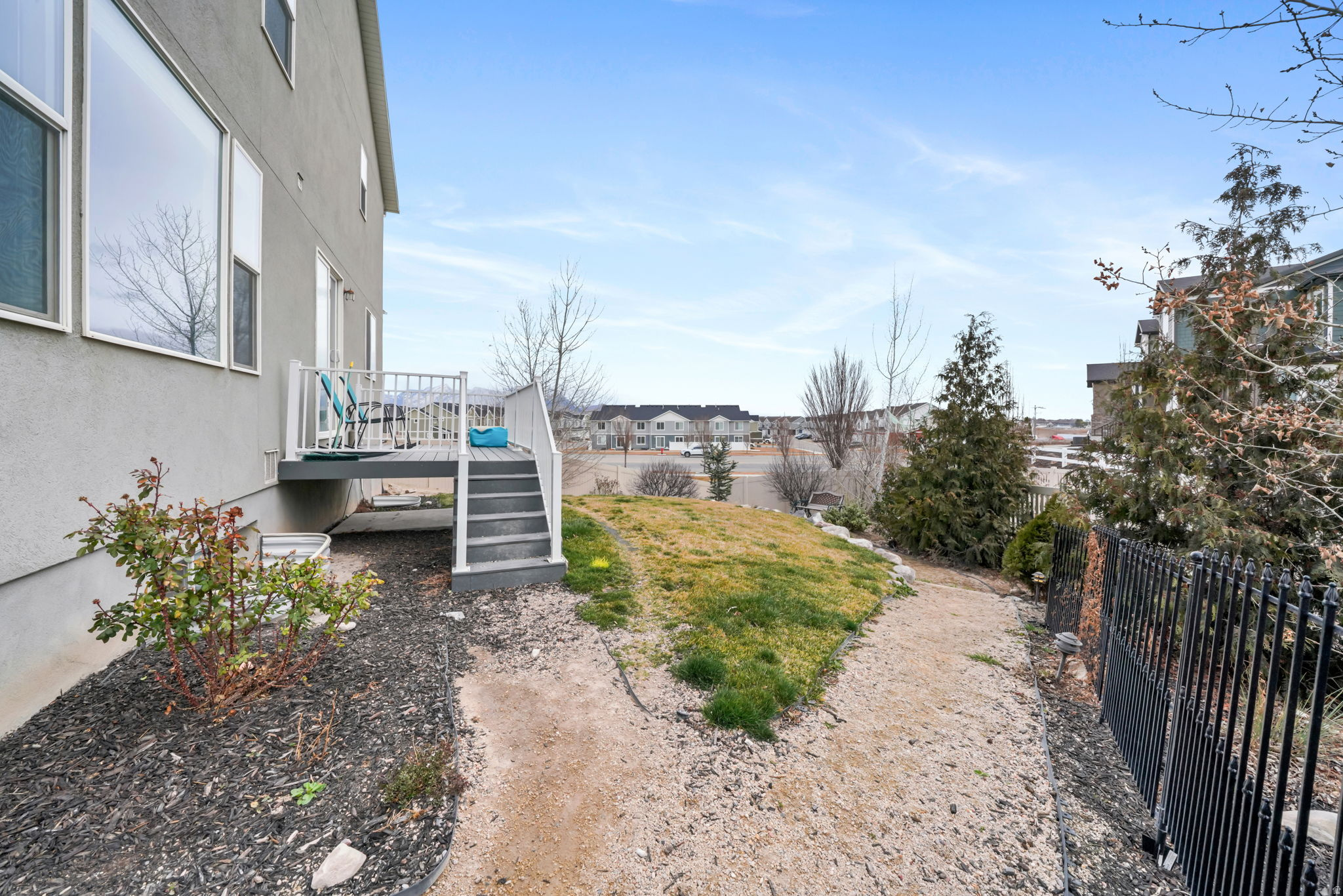 RIVER HEIGHTS - Residential