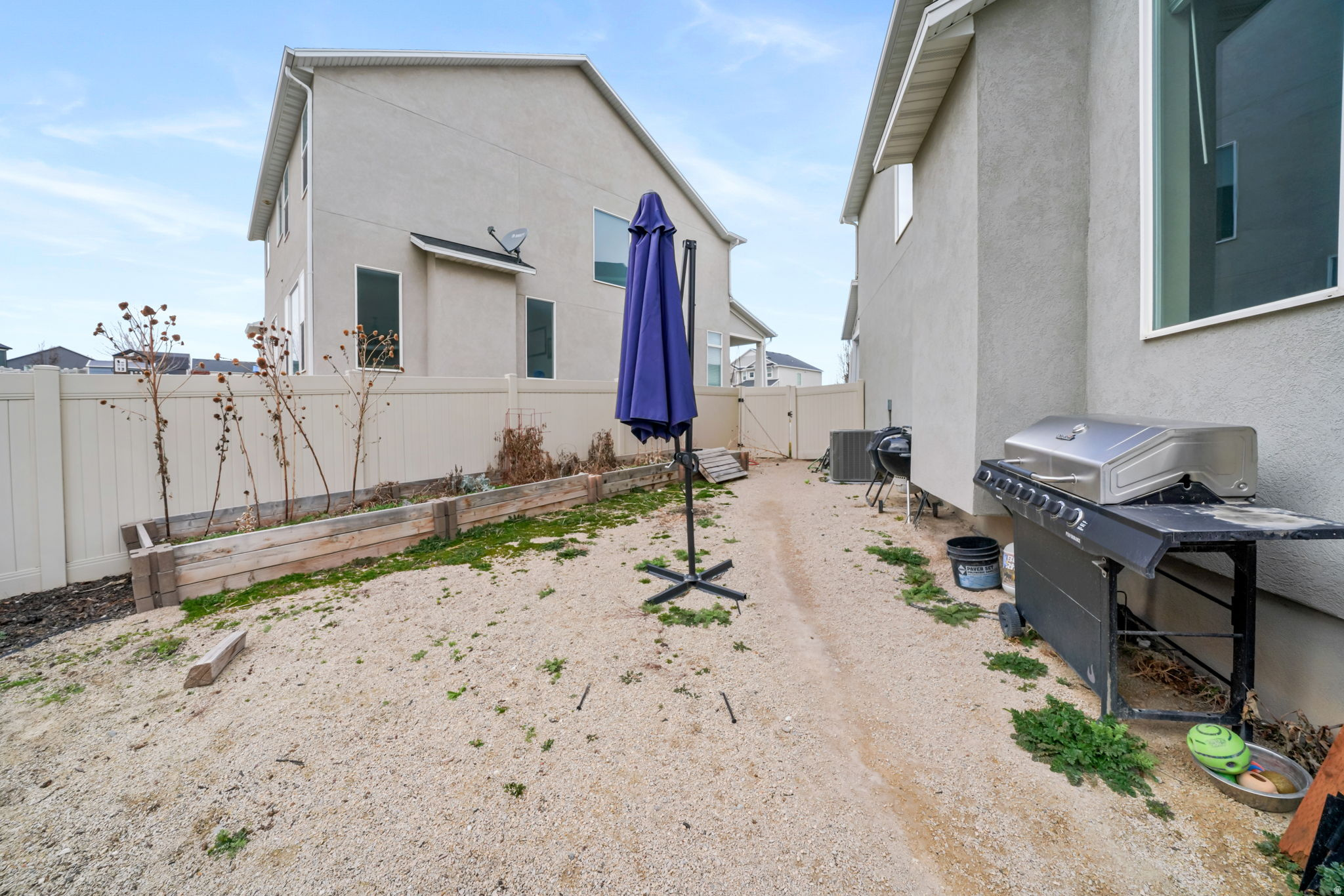 RIVER HEIGHTS - Residential