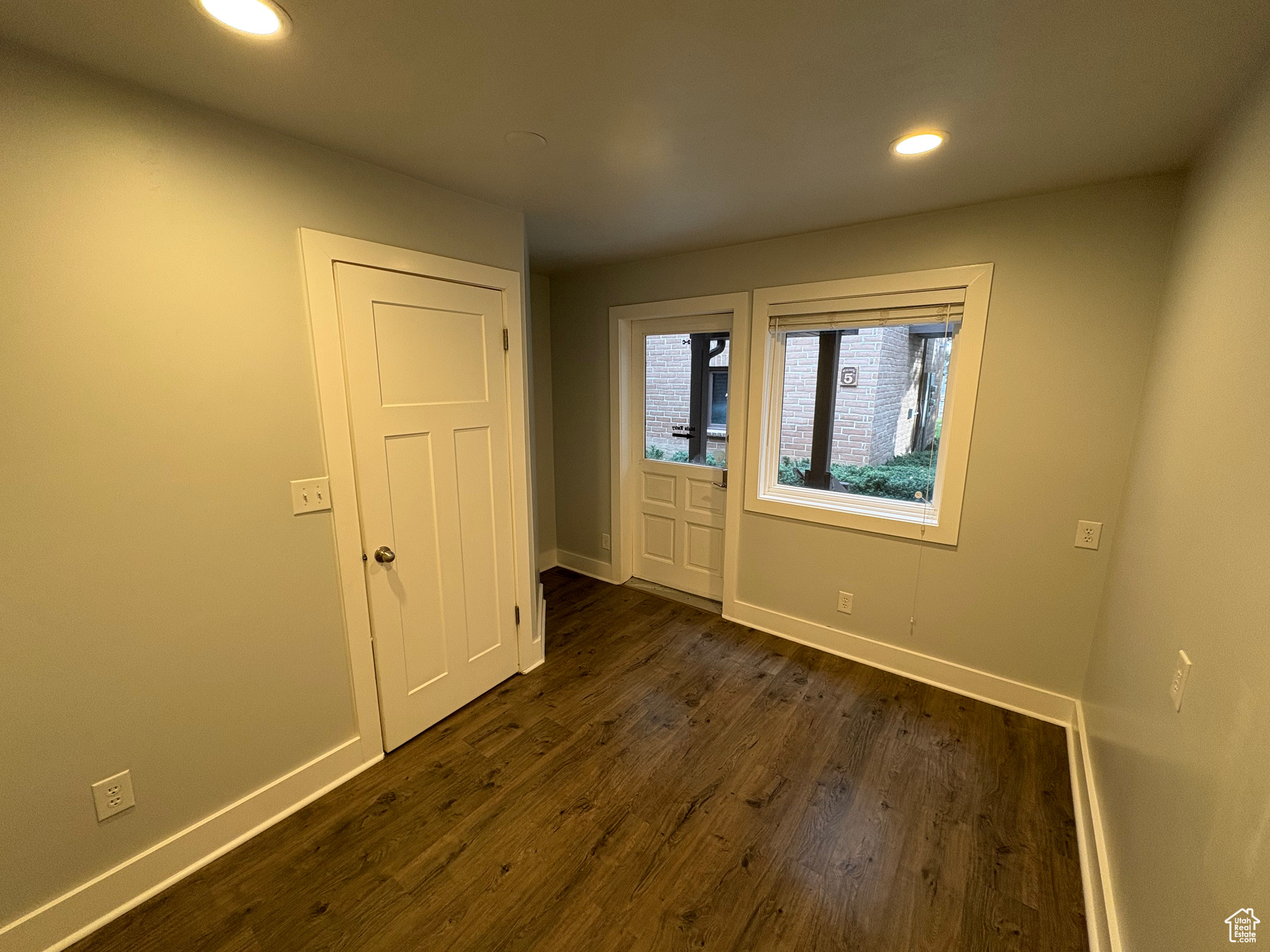 COTTONTREE SQUARE AMENDED CONDO - Commercial Sale