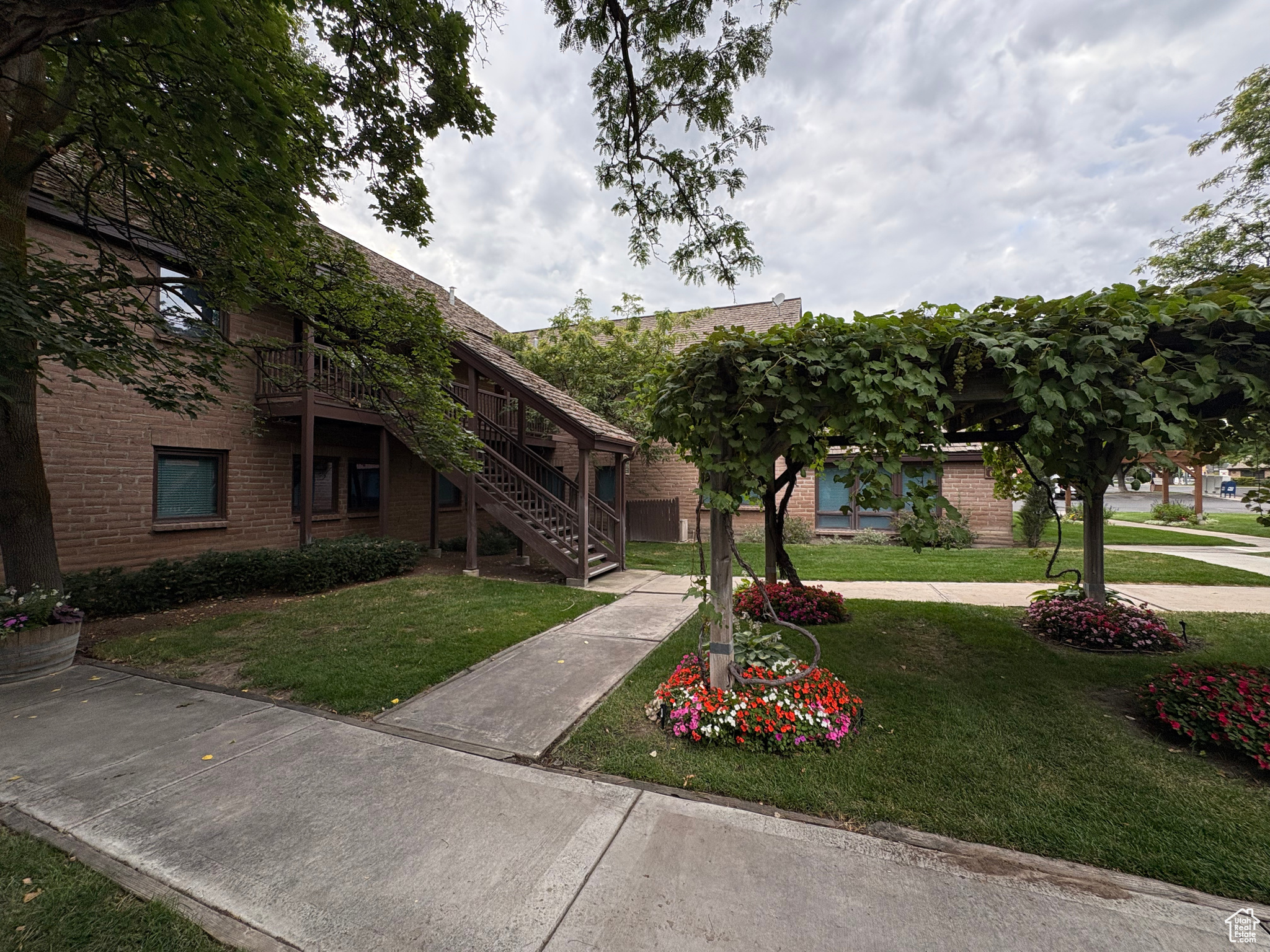 COTTONTREE SQUARE AMENDED CONDO - Commercial Sale