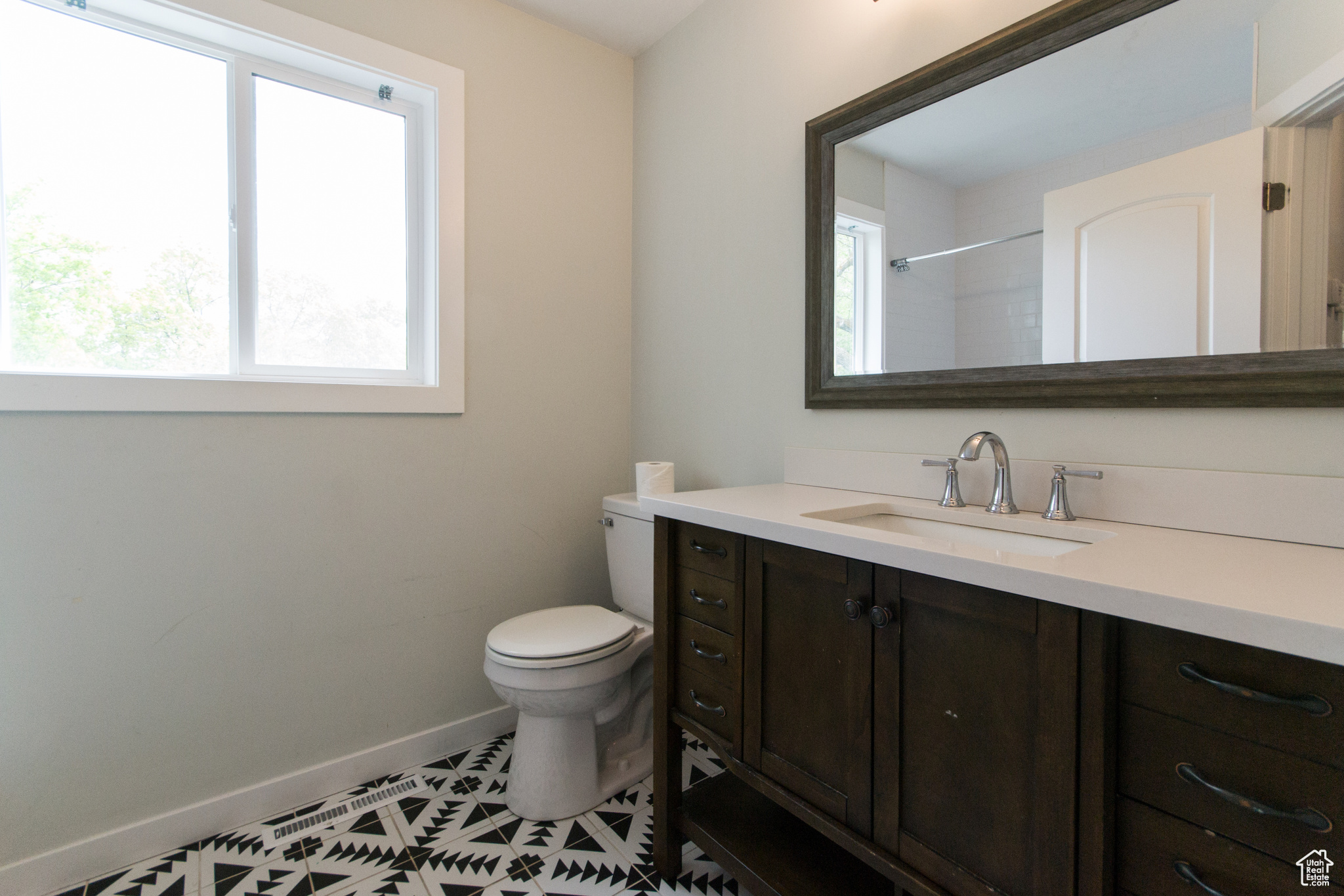 2872 E Louise Ave, Salt Lake City, Utah image 10