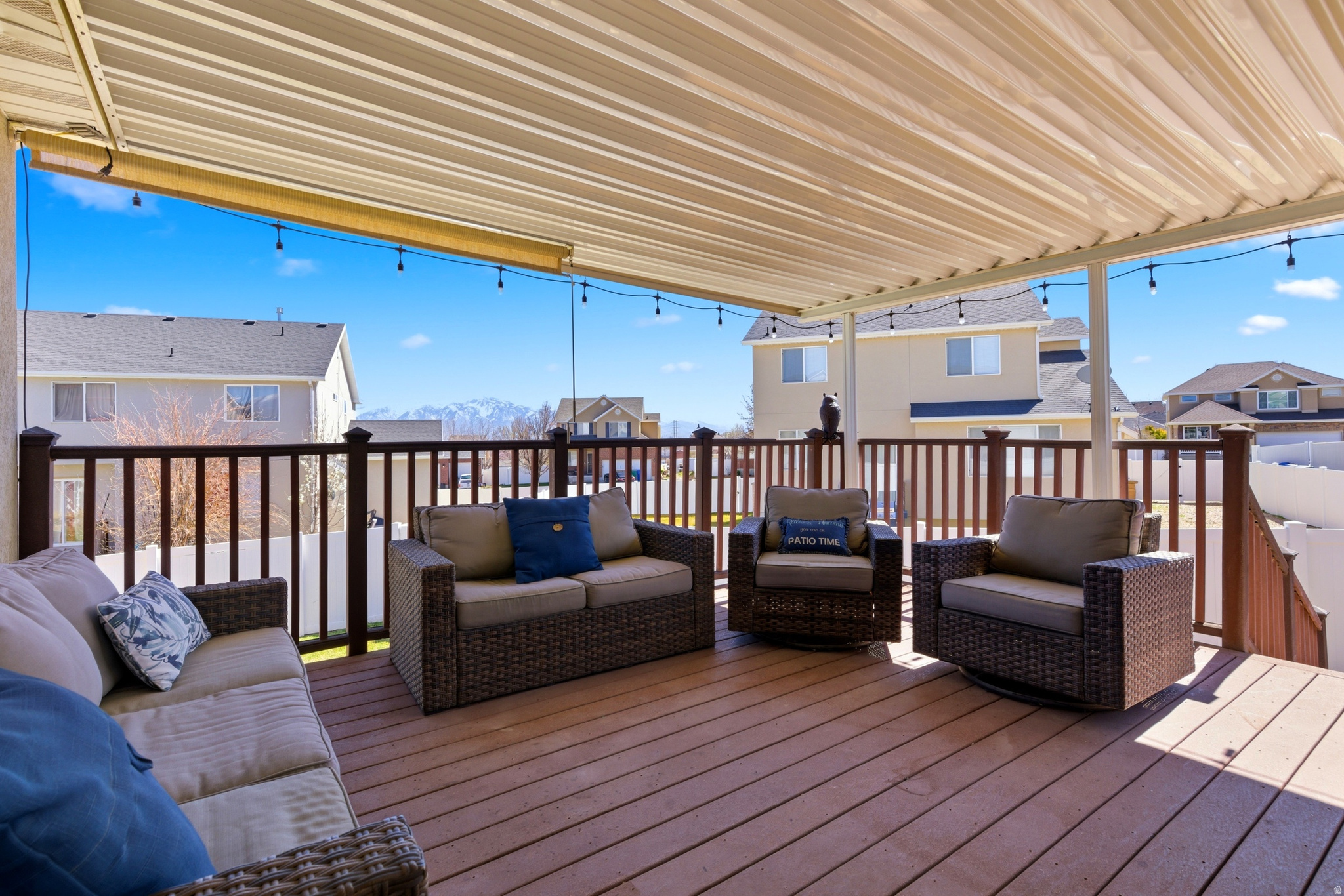 OAKS AT JORDAN HILLS - Residential