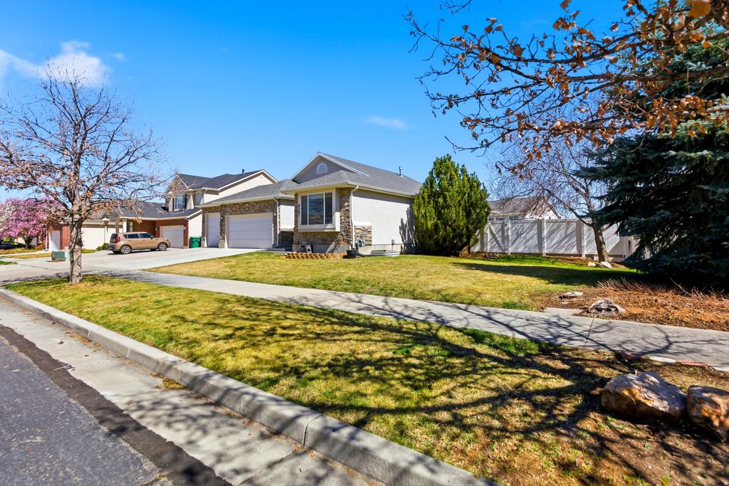 Photo of 8287 S 6250 W, West Jordan, UT 84081 (MLS # 2145644)