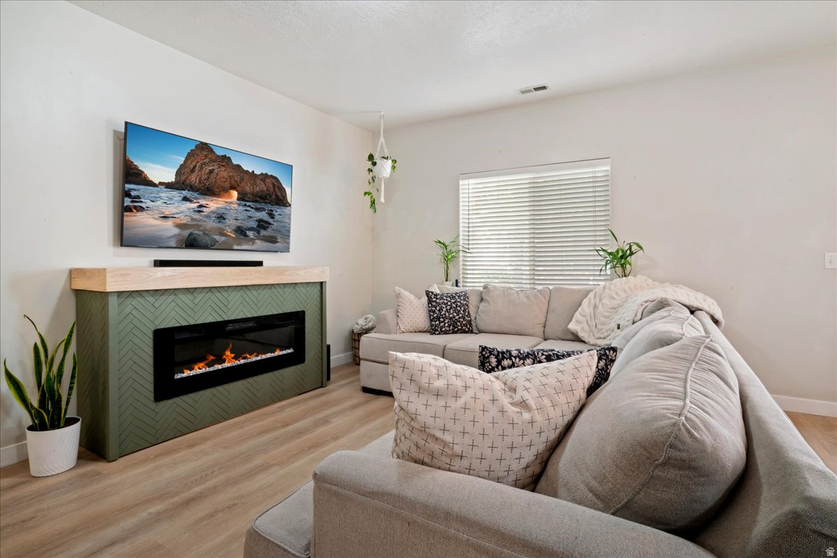 VILLAS AT MAPLEWOOD - Residential