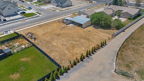 Photo of 2242 COLONY POINTE DR, Lehi, UT 84043 (MLS # 2174161)