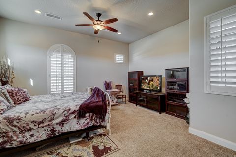 Tiny photo for 2030 N RESERVE PKWY, Washington, UT 84780 (MLS # 2135516)