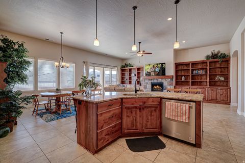 Tiny photo for 2030 N RESERVE PKWY, Washington, UT 84780 (MLS # 2135516)