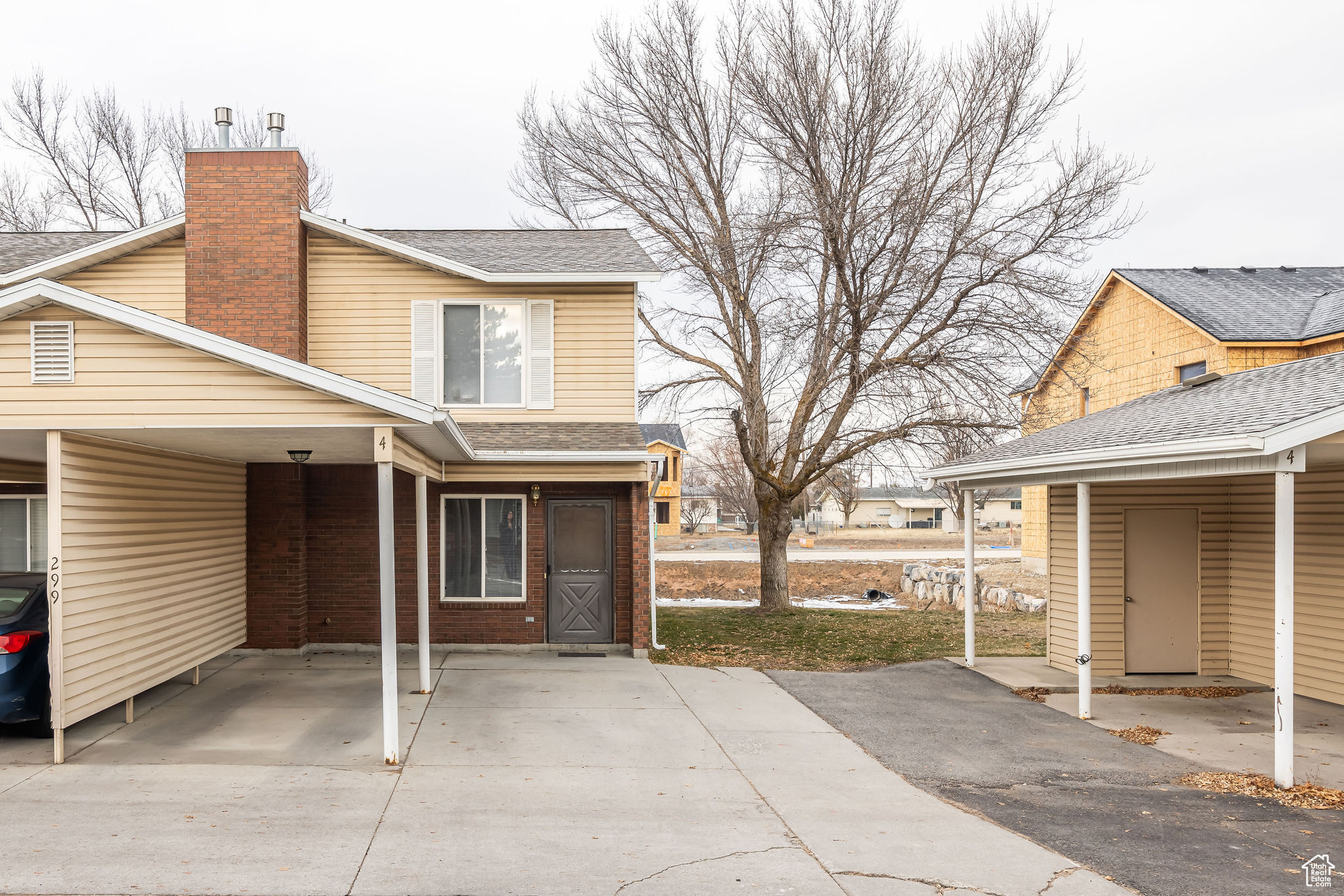 Central Logan Townhome!  Two bedroom, 1 and 1/2 bath end unit located in the heart of Cache County.  Close to schools and shopping.  This unit has been well cared for and has open space in the backyard and a view of the mountains.  Vacant and easy to show.  Call for your private tour today!