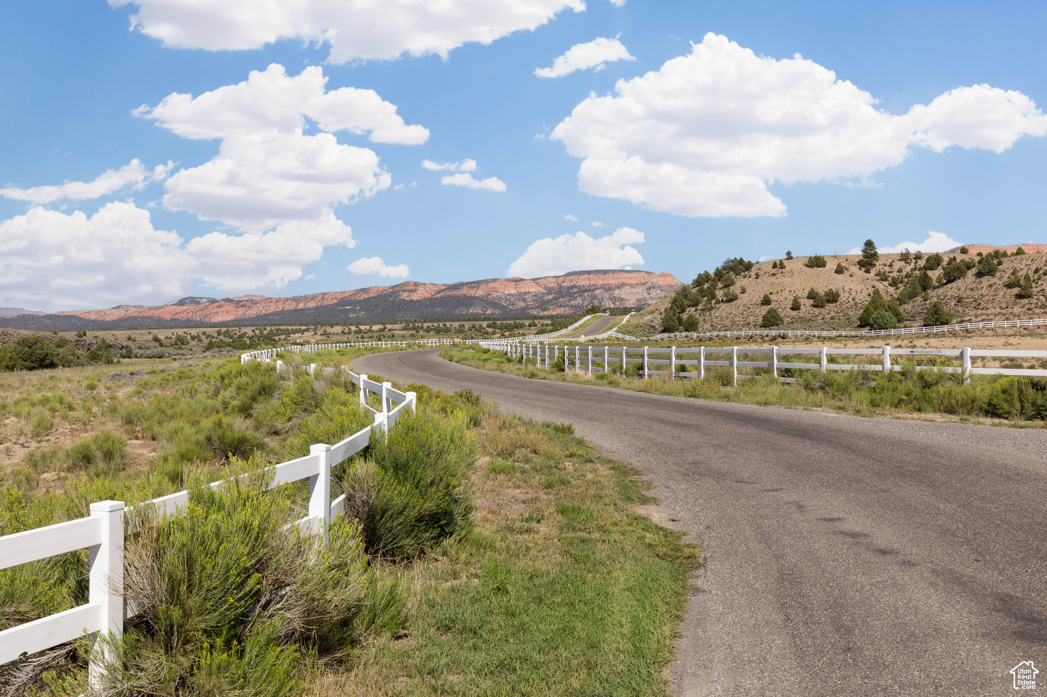 1897 E Eagle Ridge Cir, Hatch, Utah image 2