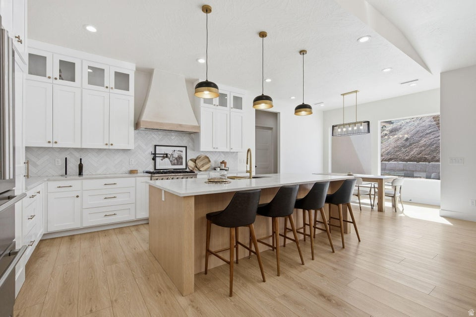 SCENIC SUNRISE PH 4 - Residential