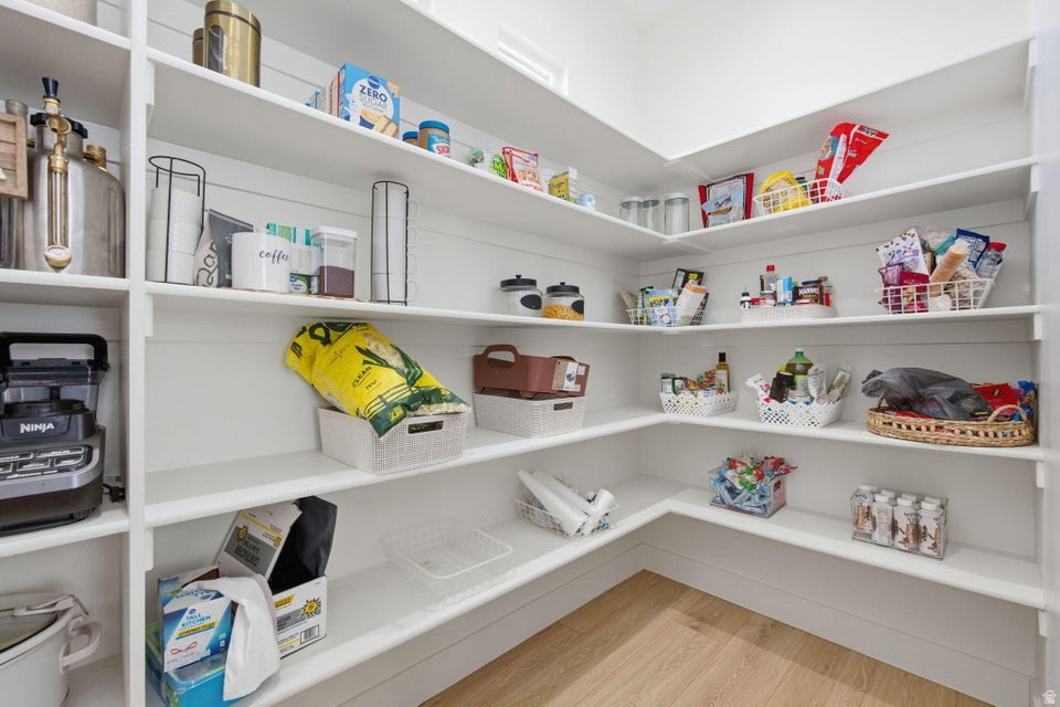 SCENIC SUNRISE PH 4 - Residential