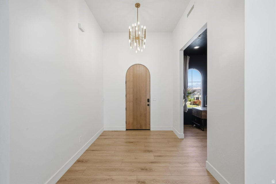 SCENIC SUNRISE PH 4 - Residential