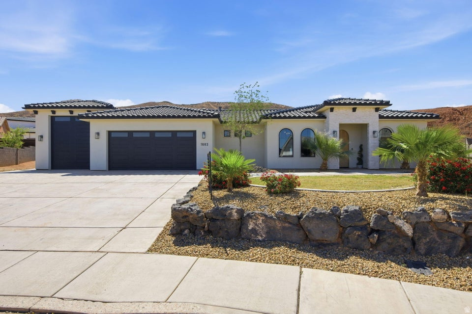 SCENIC SUNRISE PH 4 - Residential