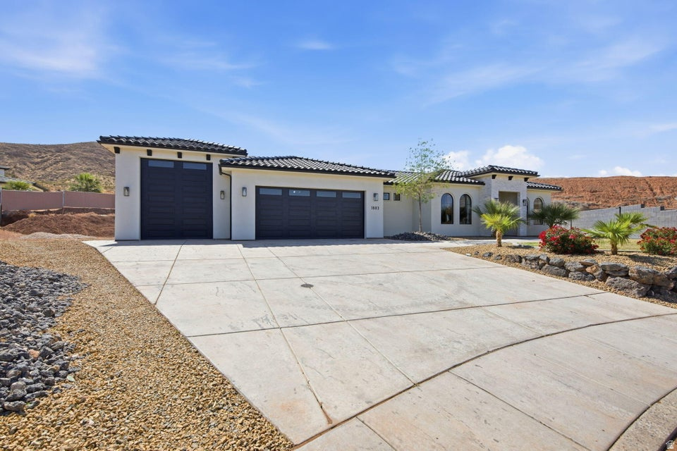 SCENIC SUNRISE PH 4 - Residential