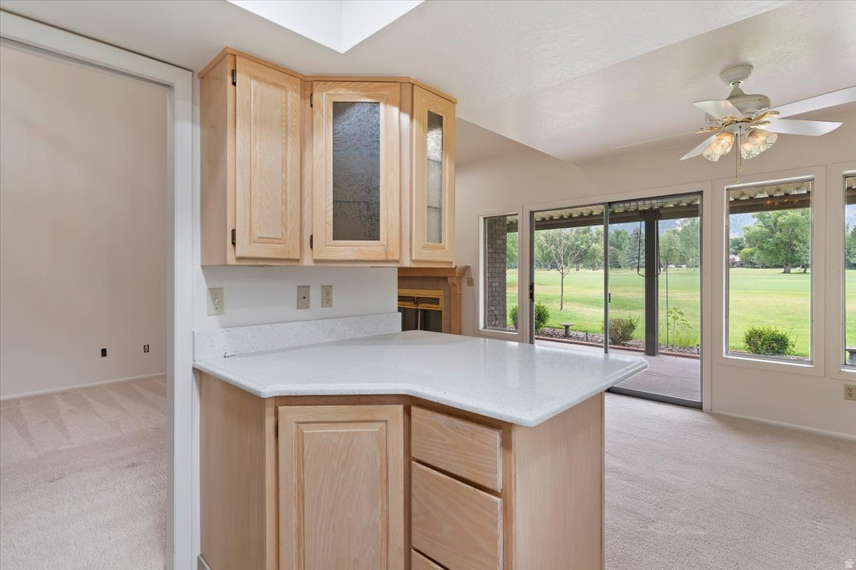 WHITE BARN - Residential Income