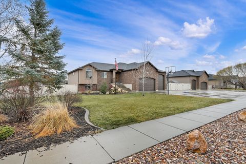 Tiny photo for 2809 W 2175 N, Plain City, UT 84404 (MLS # 2136778)