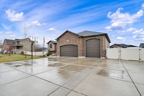 Tiny photo for 2809 W 2175 N, Plain City, UT 84404 (MLS # 2136778)
