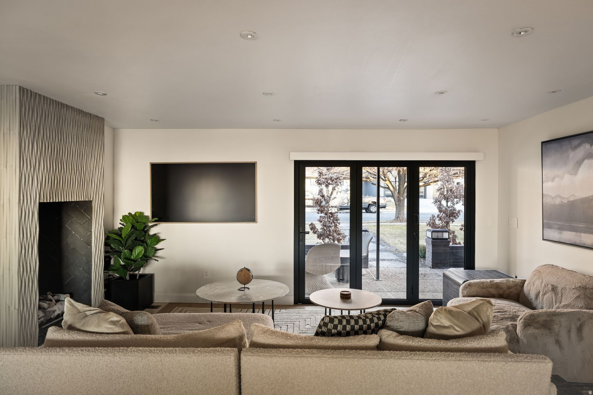 ST MARY HILL - Residential