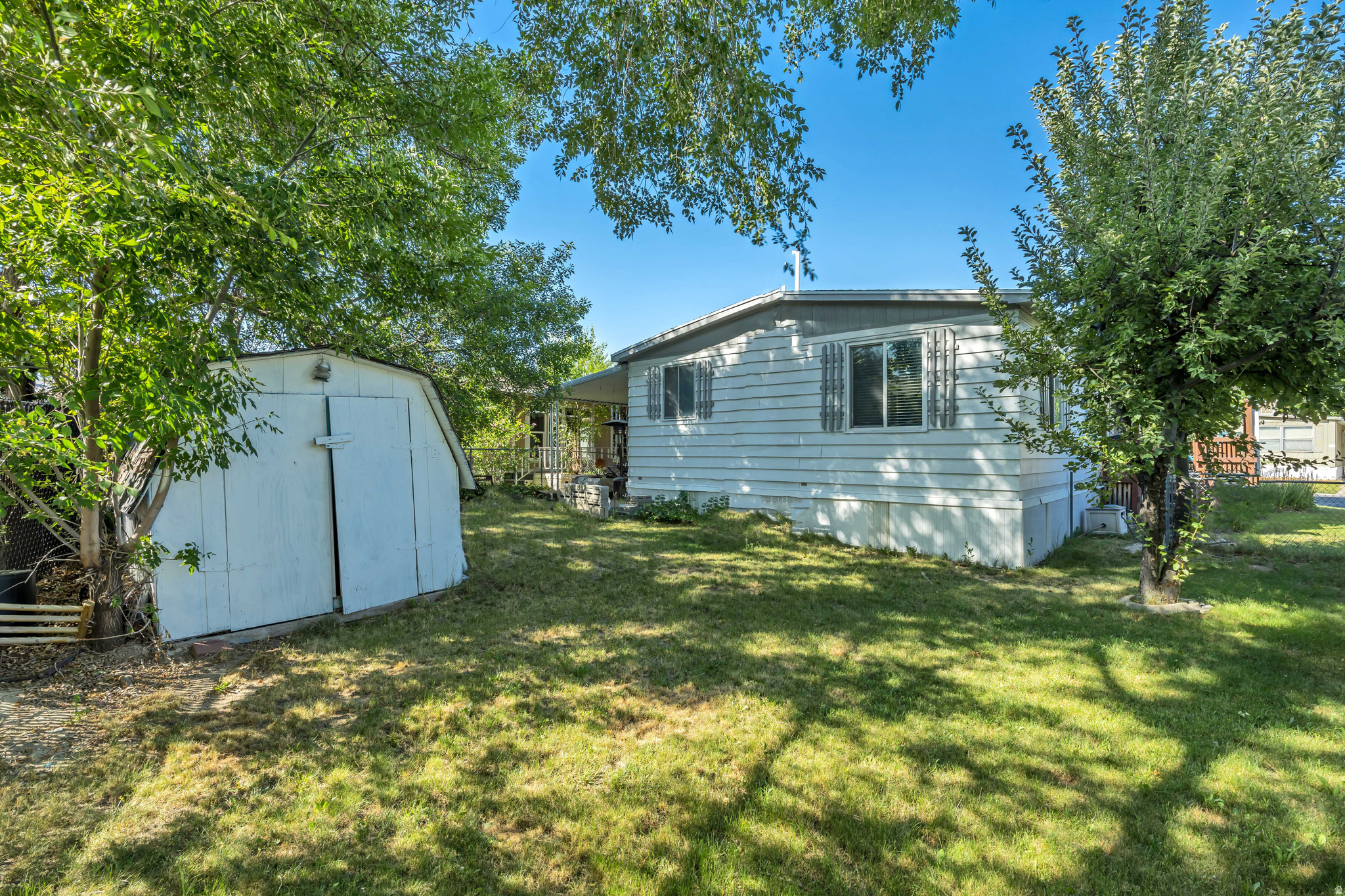 MAJESTIC OAKS - Residential