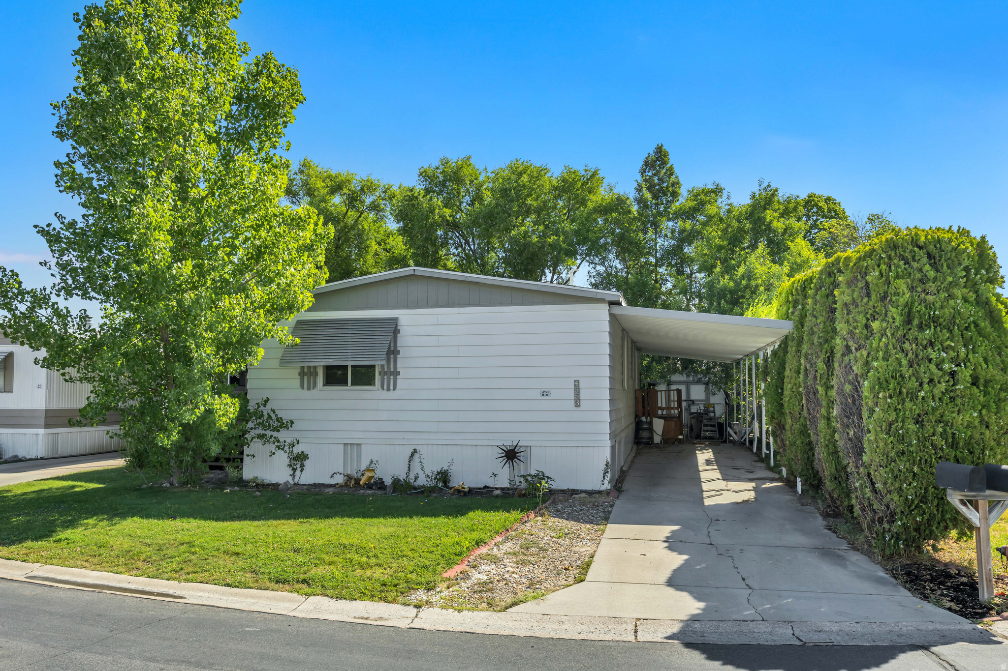 MAJESTIC OAKS - Residential