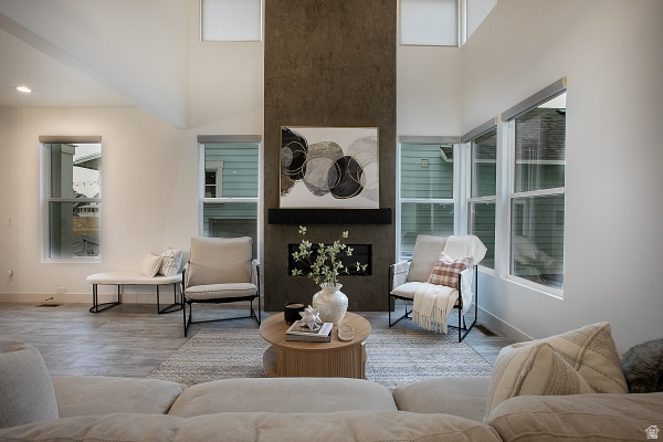 HILLSIDE PASEO - Residential