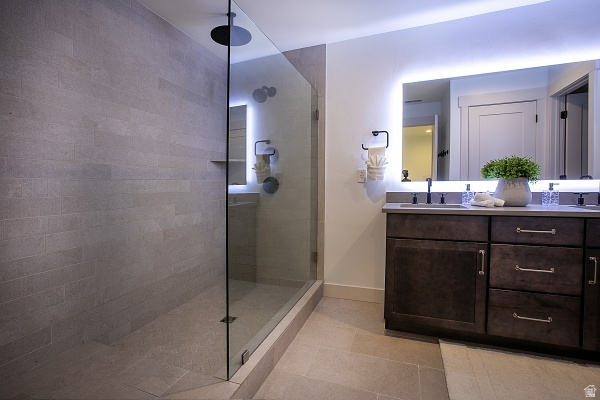 HILLSIDE PASEO - Residential