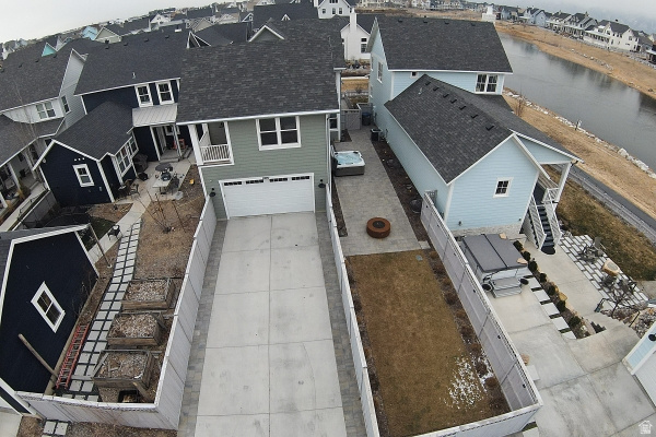 HILLSIDE PASEO - Residential