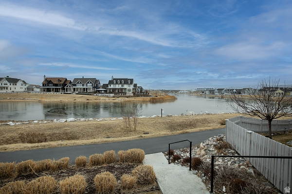 HILLSIDE PASEO - Residential