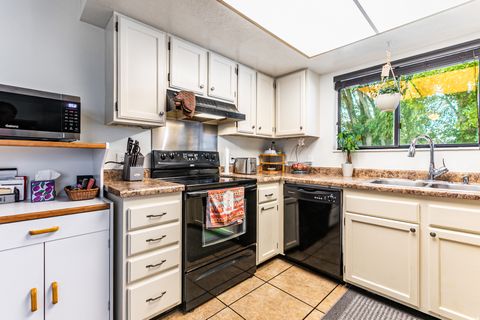 Tiny photo for 947 E CANYON RD #33, Ogden, UT 84404 (MLS # 2156590)