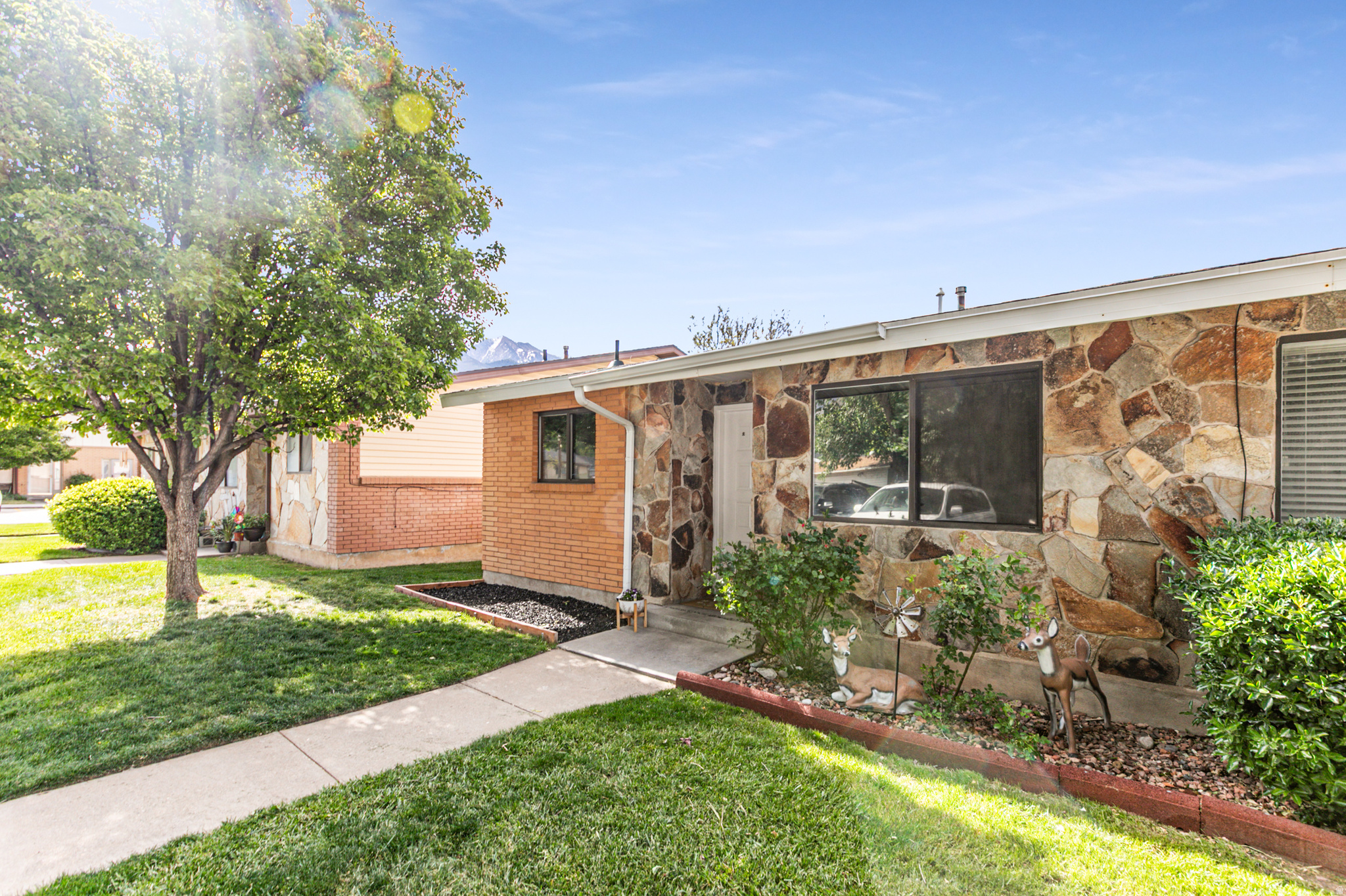PEARWOOD PARK - Residential