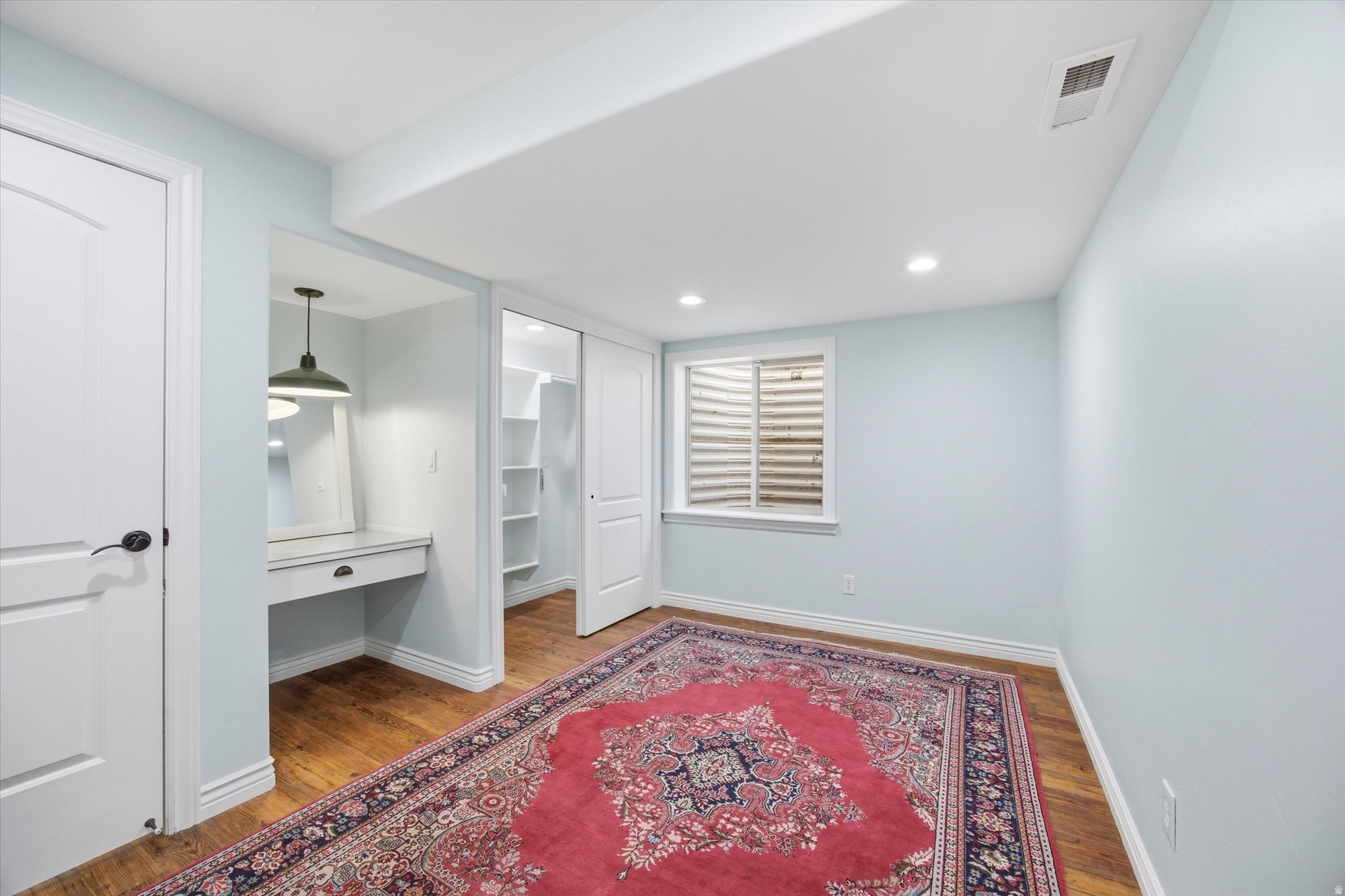 DAYBREAK - Residential