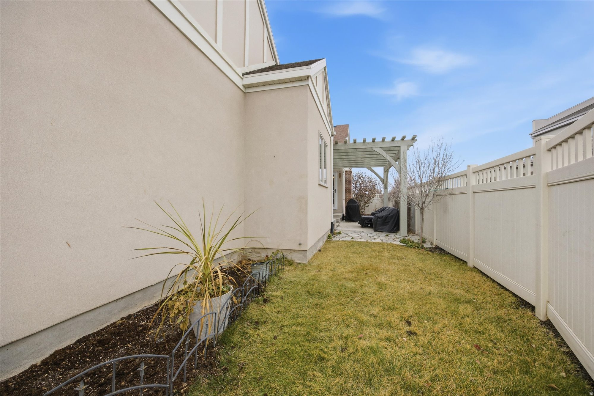 DAYBREAK - Residential