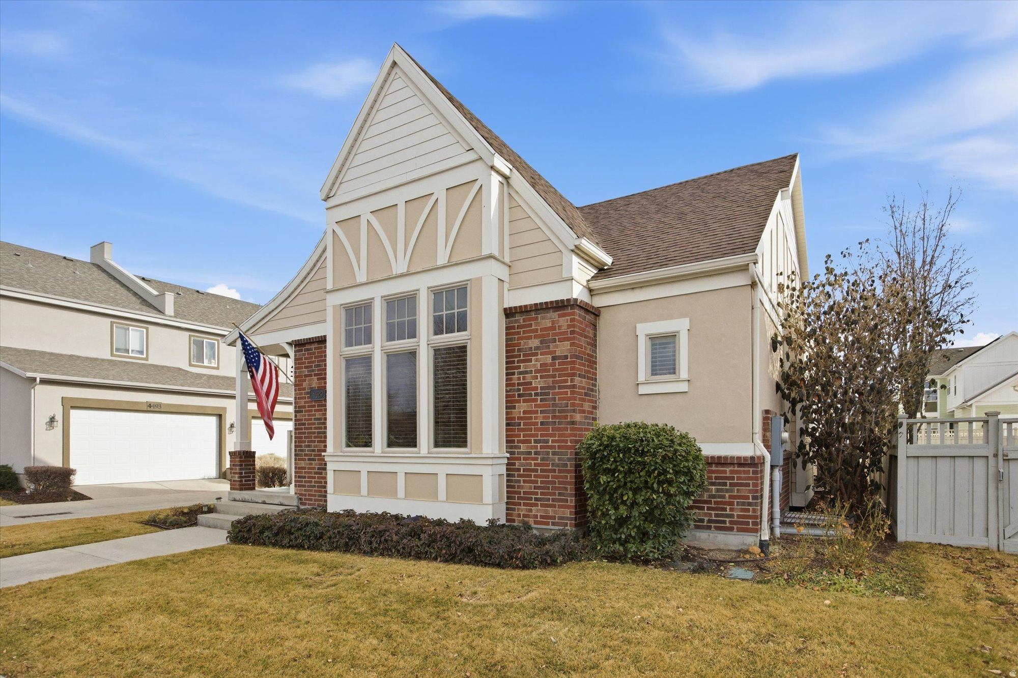 DAYBREAK - Residential