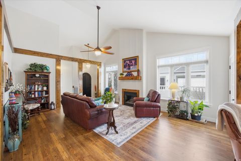 Tiny photo for 4529 W IRON MOUNTAIN DR, South Jordan, UT 84009 (MLS # 2141361)