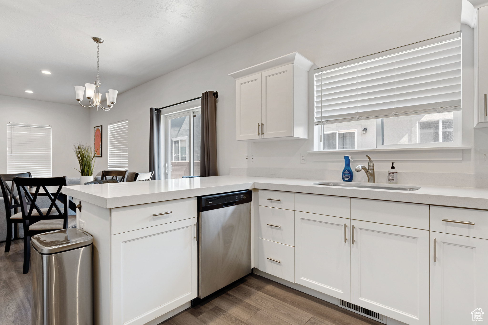 WINDSOR - Residential