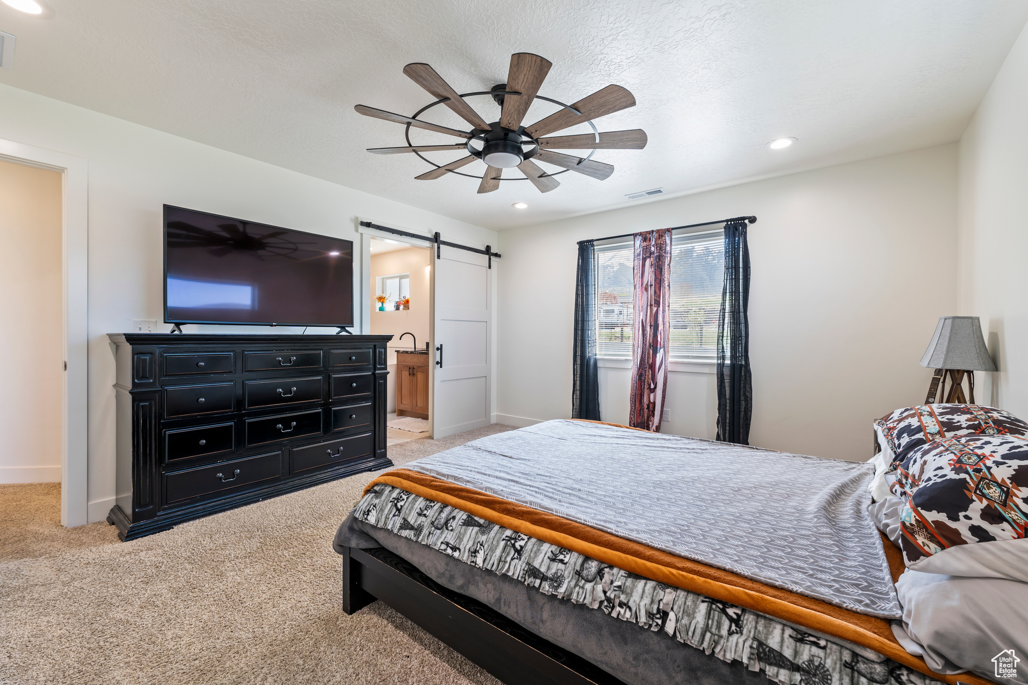 Elk Ridge, Utah 84651, United States, 6 Bedrooms Bedrooms, ,4 BathroomsBathrooms,Residential,Active,114316