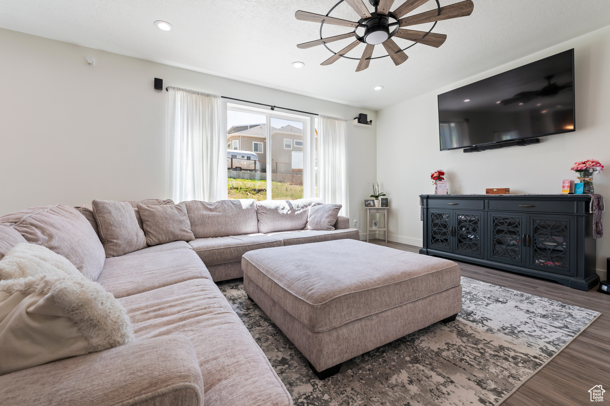 Elk Ridge, Utah 84651, United States, 6 Bedrooms Bedrooms, ,4 BathroomsBathrooms,Residential,Active,114316