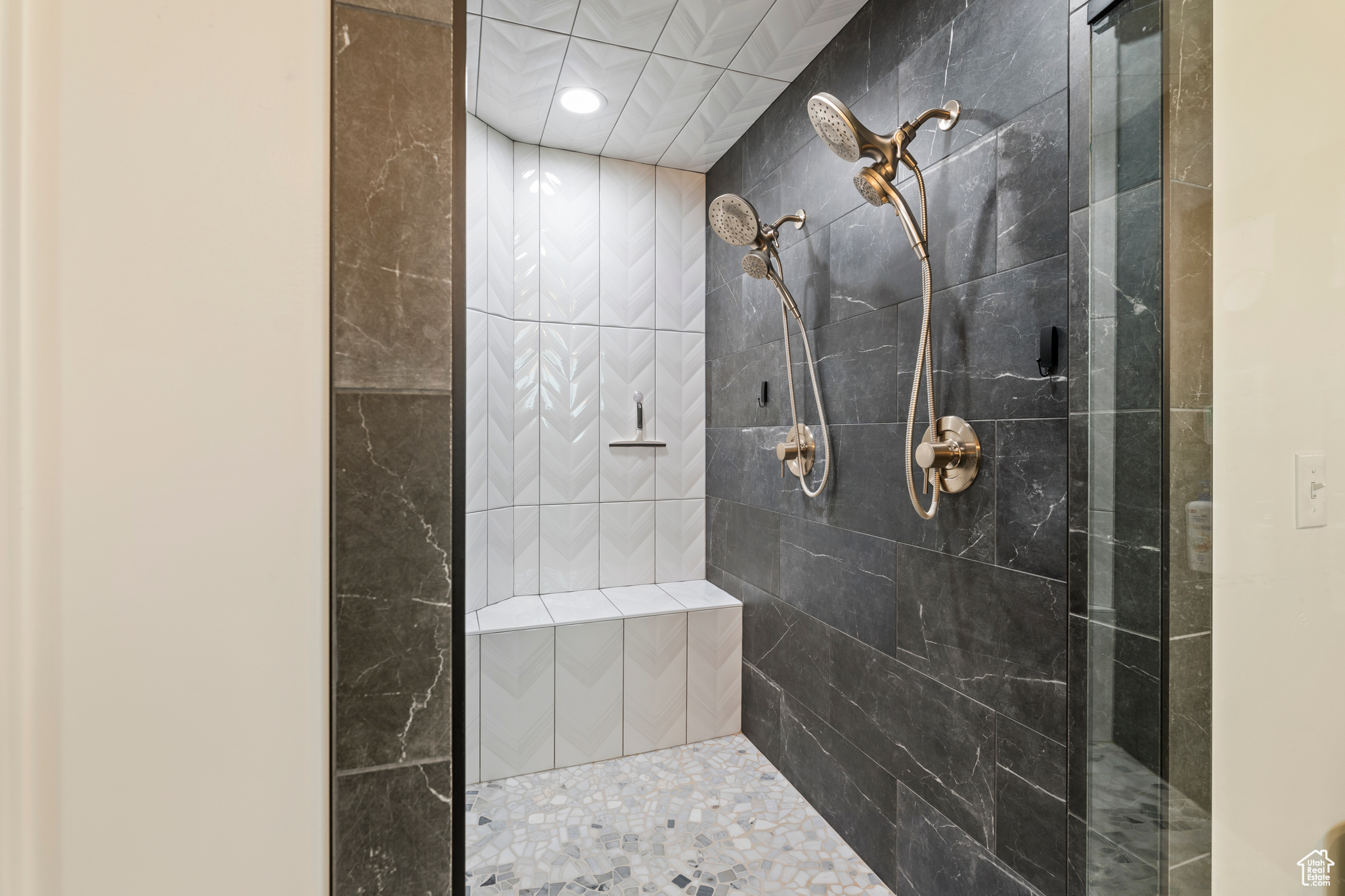 Elk Ridge, Utah 84651, United States, 6 Bedrooms Bedrooms, ,4 BathroomsBathrooms,Residential,Active,114316