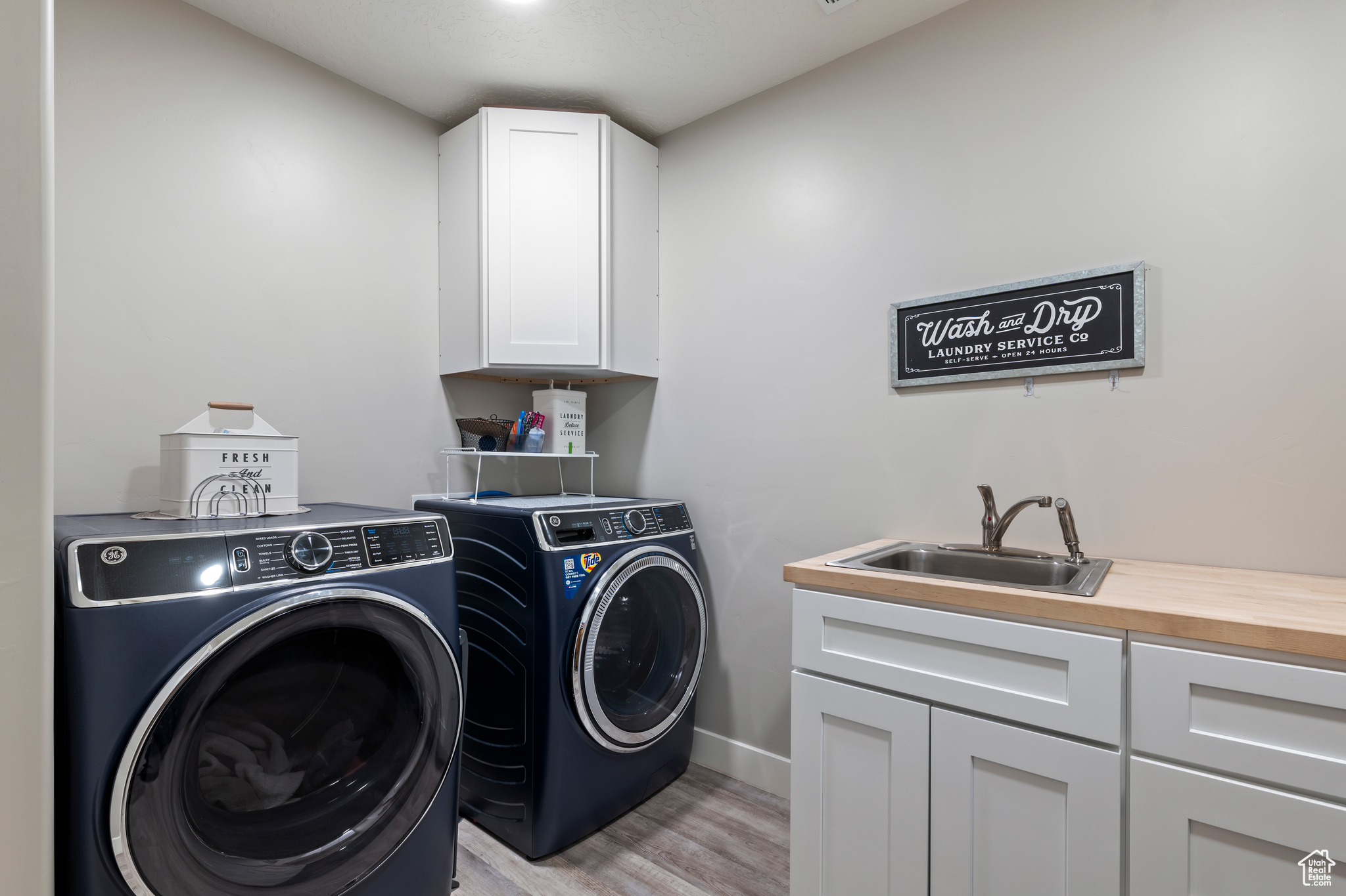 Elk Ridge, Utah 84651, United States, 6 Bedrooms Bedrooms, ,4 BathroomsBathrooms,Residential,Active,114316