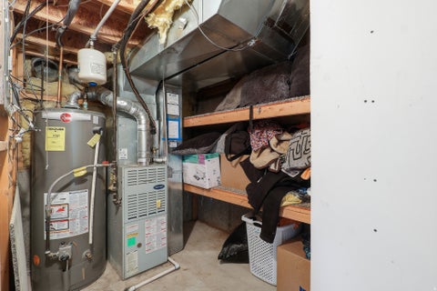 Tiny photo for 1932 N 810 W, Clinton, UT 84015 (MLS # 2185987)