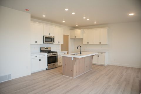 Tiny photo for 1739 N RAINBOW BRIDGE DRIVE LOT Dr #7001, Eagle Mountain, UT 84005 (MLS # 2144632)