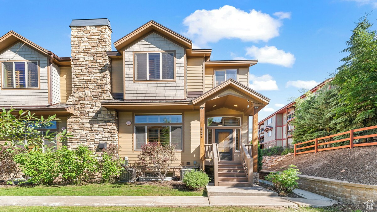 BEAR HOLLOW VILLAGE SUBDIVISION - Residential